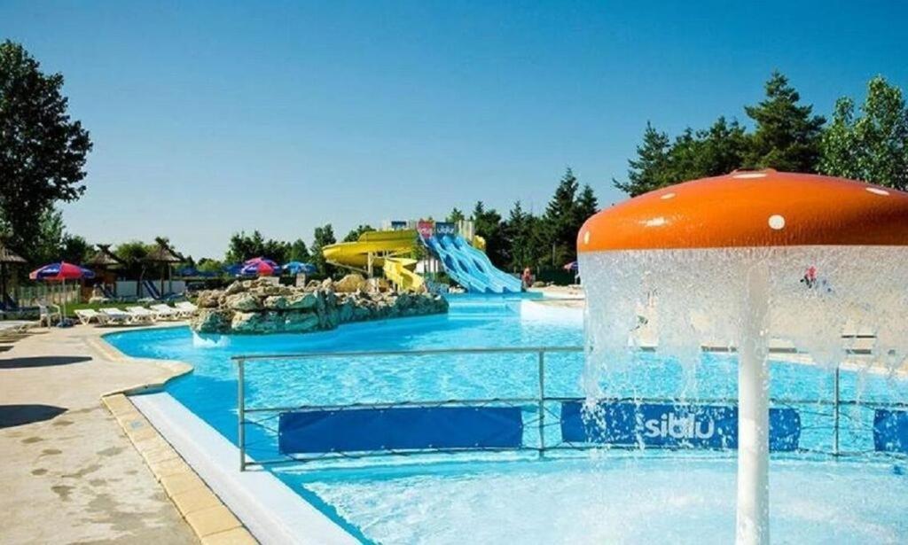 Camping 4* 3 Ch 2 Sdb- Lave Linge- Lave Vaisselle Onzain Exterior photo